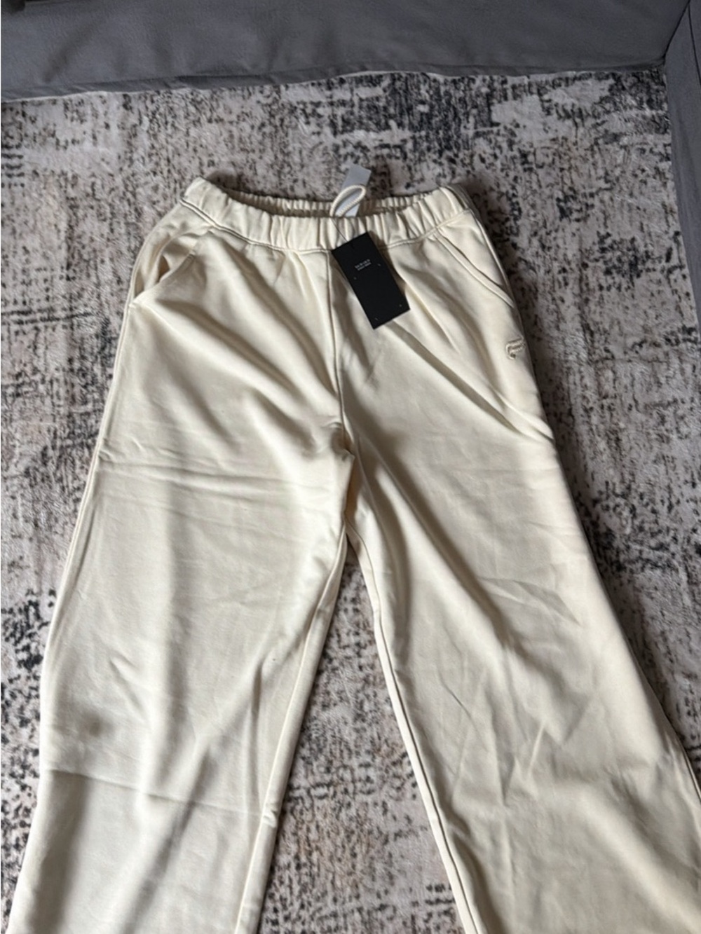 Fabletics Year Round Terry Wide Leg Sweatpants – Almond Milk – NWT